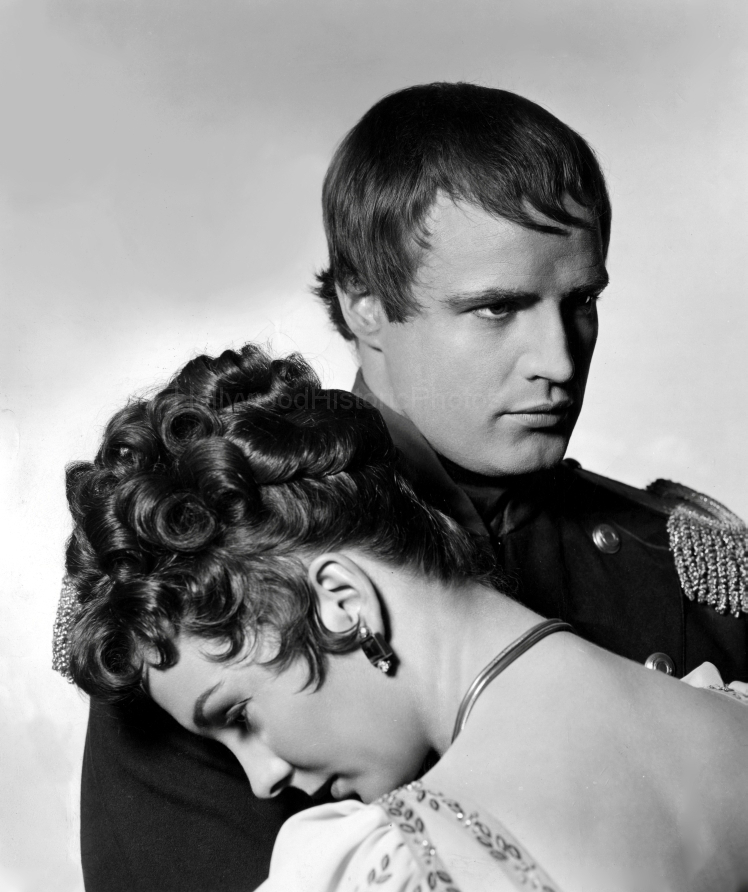Marlon Brando 1954 With Jean Simmons in Desiree.wm.jpg
